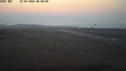 Pojezdová dráha, Runway