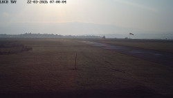 Pojezdová dráha, Runway