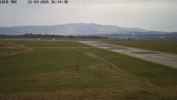 Pojezdová dráha, Runway