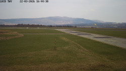 Pojezdová dráha, Runway