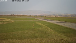 Pojezdová dráha, Runway