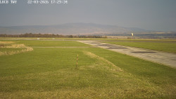 Pojezdová dráha, Runway