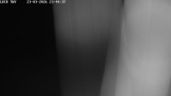 Pojezdová dráha, Runway