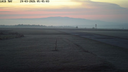 Pojezdová dráha, Runway