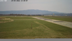 Pojezdová dráha, Runway