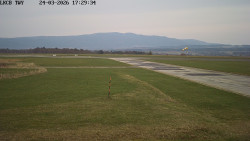 Pojezdová dráha, Runway