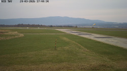 Pojezdová dráha, Runway