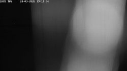 Pojezdová dráha, Runway