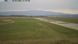 Pojezdová dráha, Runway