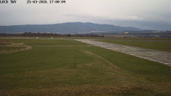 Pojezdová dráha, Runway