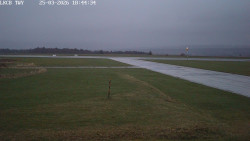 Pojezdová dráha, Runway