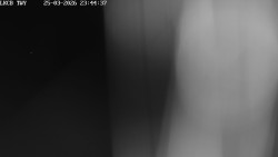 Pojezdová dráha, Runway