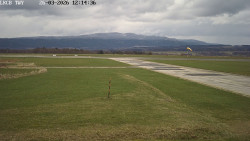 Pojezdová dráha, Runway