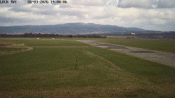 Pojezdová dráha, Runway