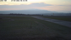 Pojezdová dráha, Runway