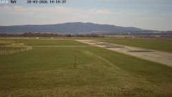 Pojezdová dráha, Runway