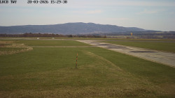 Pojezdová dráha, Runway