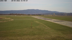 Pojezdová dráha, Runway