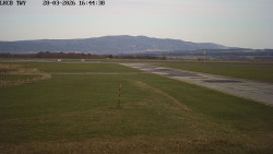 Pojezdová dráha, Runway