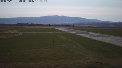 Pojezdová dráha, Runway