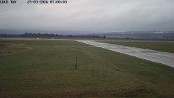 Pojezdová dráha, Runway