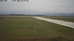 Pojezdová dráha, Runway