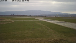 Pojezdová dráha, Runway