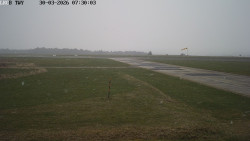 Pojezdová dráha, Runway