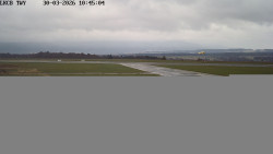 Pojezdová dráha, Runway