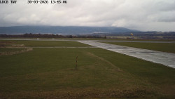 Pojezdová dráha, Runway