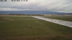 Pojezdová dráha, Runway