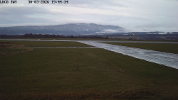 Pojezdová dráha, Runway