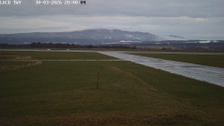 Pojezdová dráha, Runway