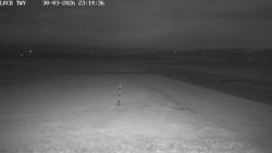 Pojezdová dráha, Runway