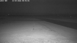 Pojezdová dráha, Runway