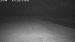 Pojezdová dráha, Runway