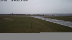 Pojezdová dráha, Runway