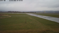 Pojezdová dráha, Runway