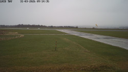 Pojezdová dráha, Runway