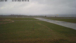 Pojezdová dráha, Runway