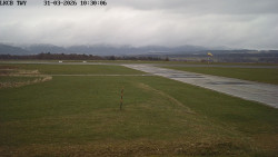 Pojezdová dráha, Runway