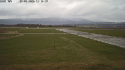 Pojezdová dráha, Runway