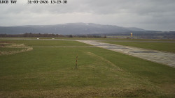 Pojezdová dráha, Runway