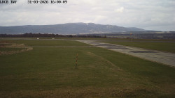 Pojezdová dráha, Runway