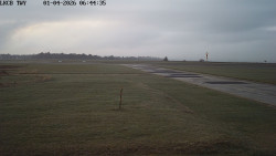 Pojezdová dráha, Runway