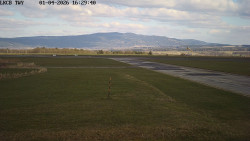 Pojezdová dráha, Runway