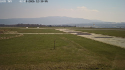 Pojezdová dráha, Runway