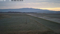 Pojezdová dráha, Runway