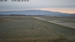 Pojezdová dráha, Runway