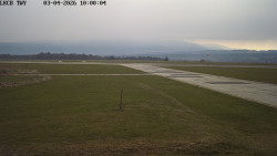 Pojezdová dráha, Runway